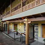 Karat El Nogal Boutique & Adults Only 4*