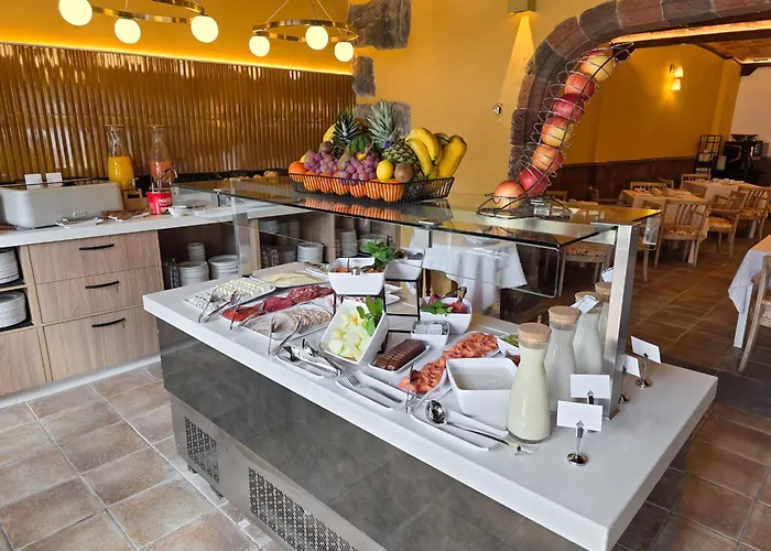 Karat El Nogal Boutique & Adults Only