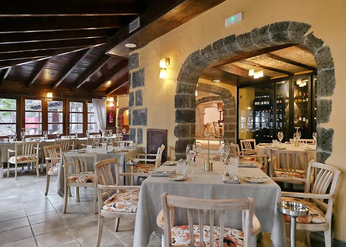 Karat El Nogal Boutique & Adults Only