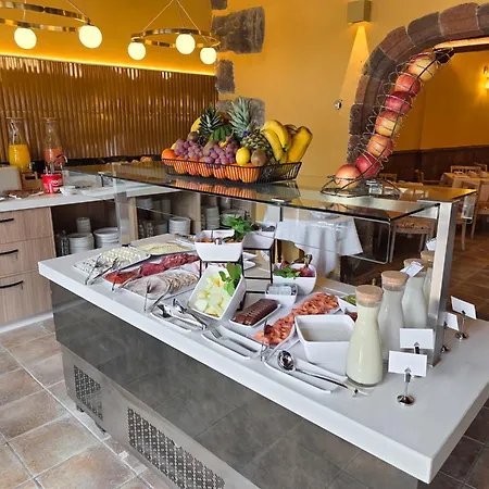 Karat El Nogal Boutique & Adults Only