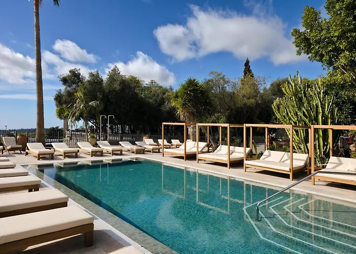 Karat El Nogal Boutique & Adults Only מלון