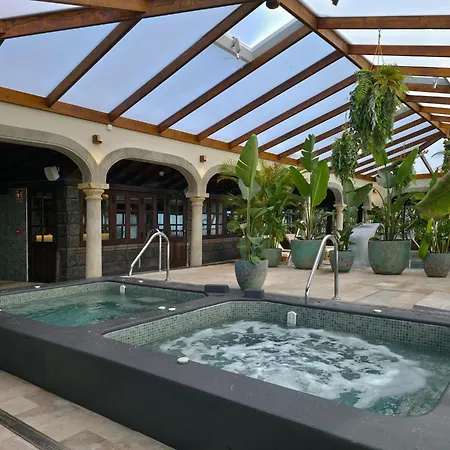 Karat El Nogal Boutique & Adults Only Вилафлор